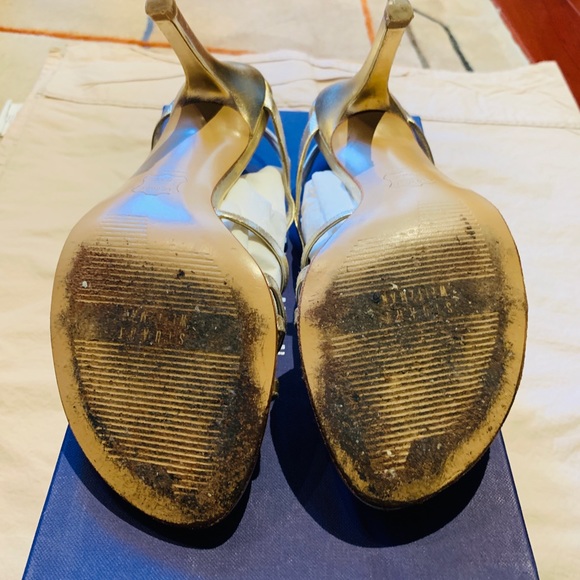 Stuart Weitzman Hiturn Gold 3 Inch Heel Sandals - Picture 4 of 4